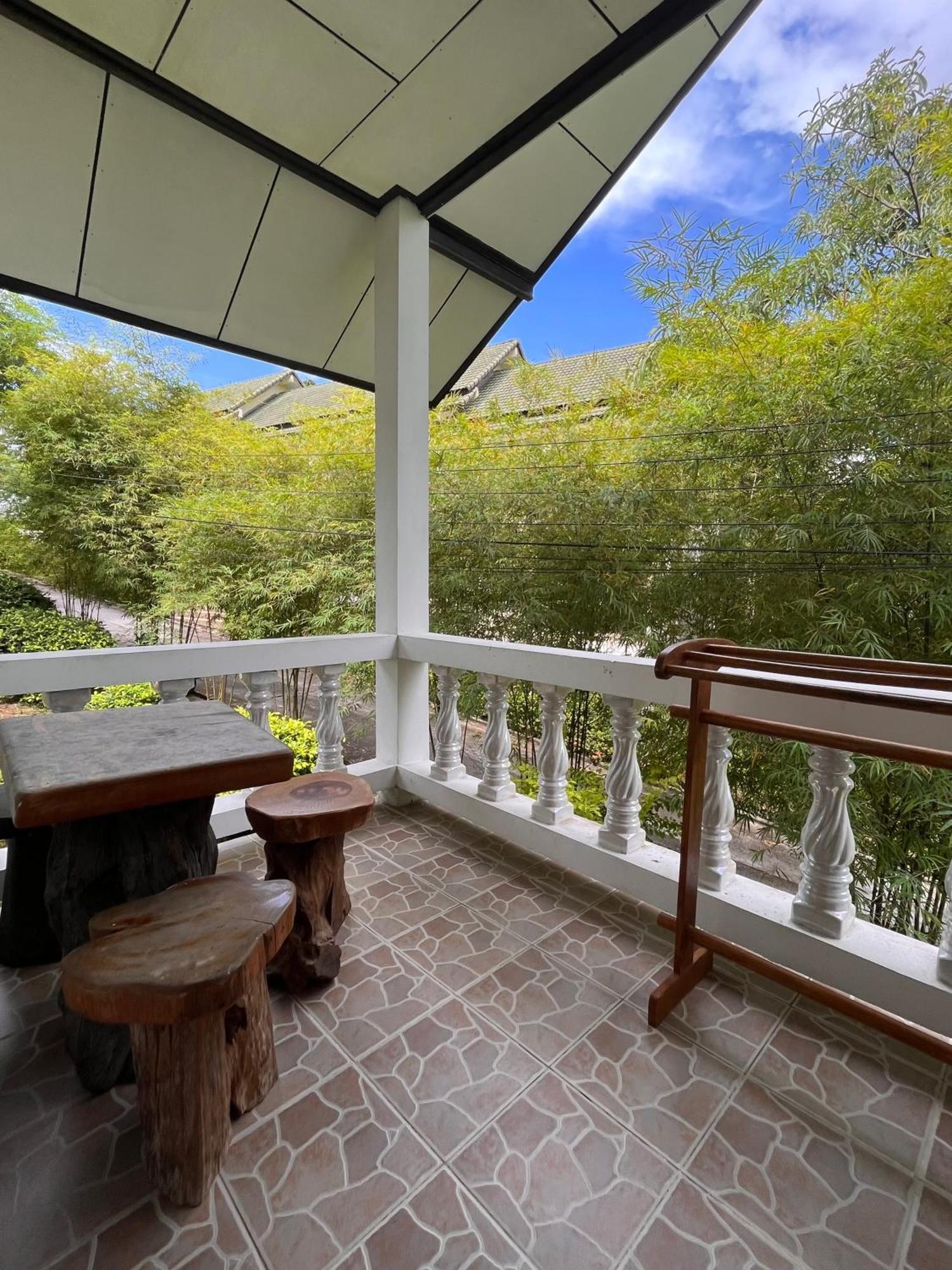 Golden Hill Resort Wok Tum Экстерьер фото